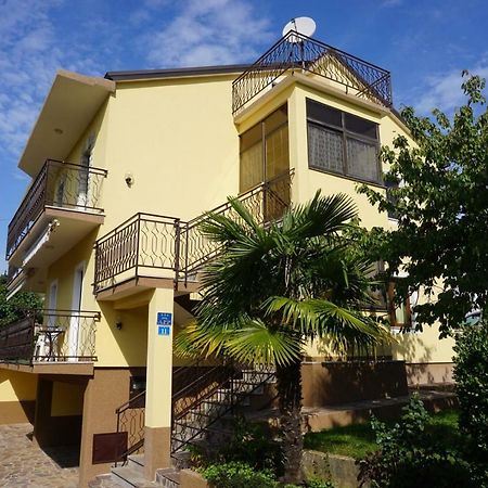 Hotel Mariella à Bašanija Extérieur photo