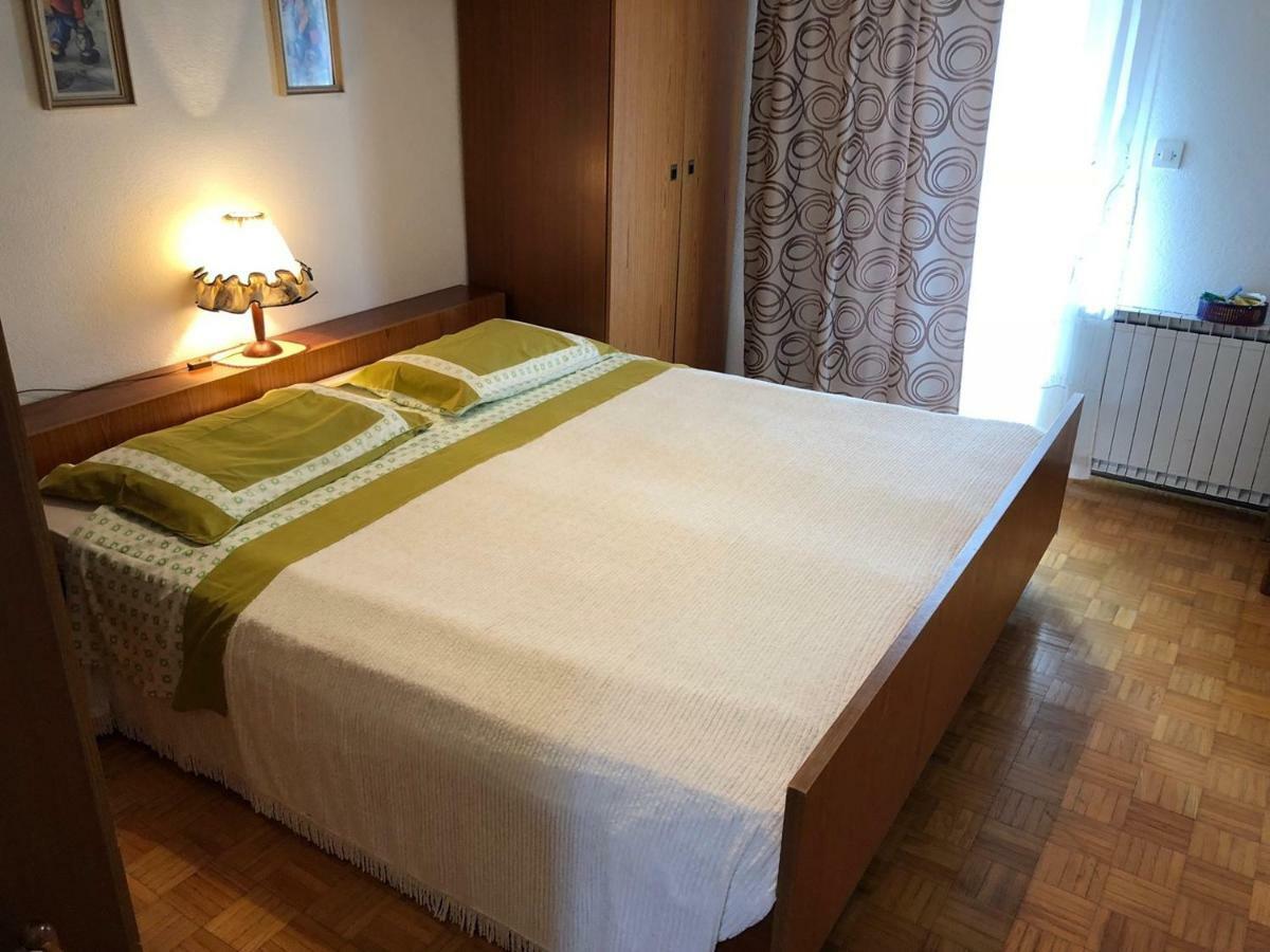 Hotel Mariella à Bašanija Extérieur photo