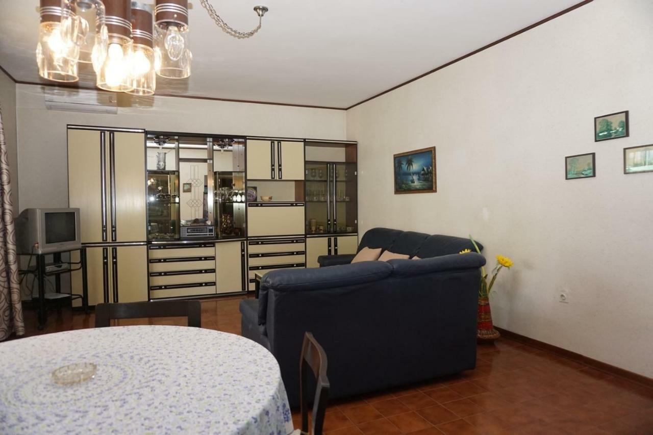 Hotel Mariella à Bašanija Extérieur photo