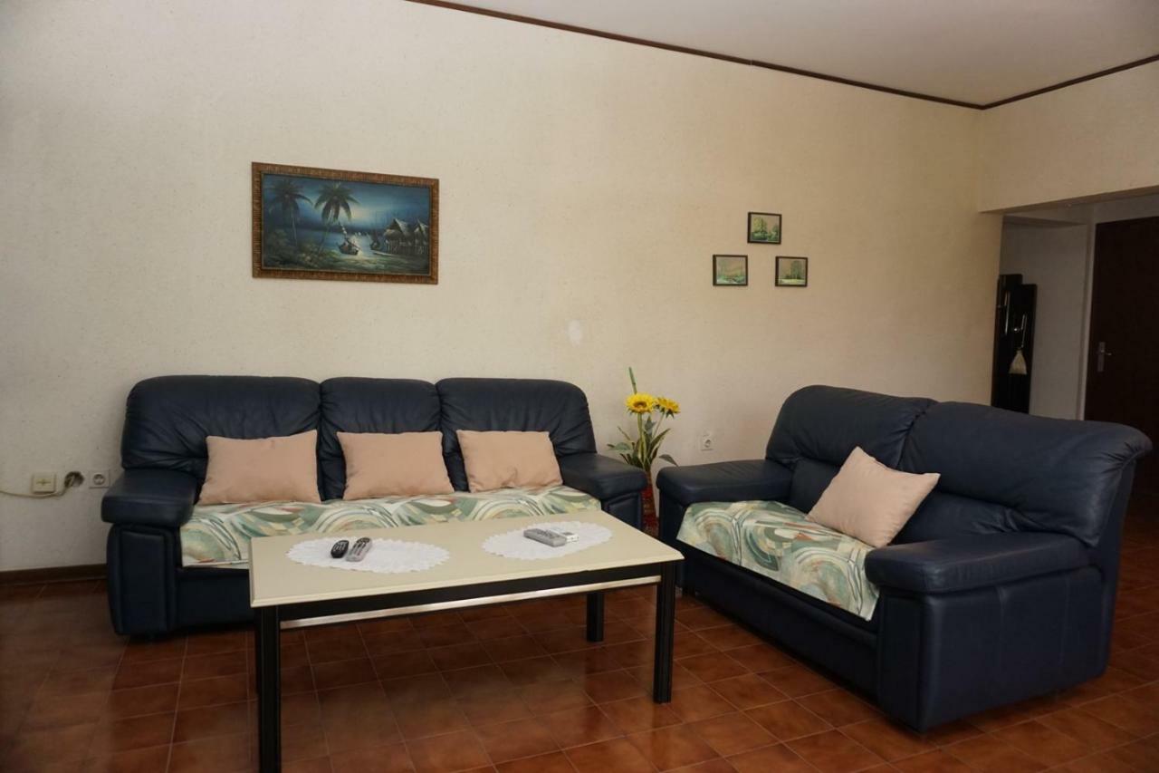 Hotel Mariella à Bašanija Extérieur photo