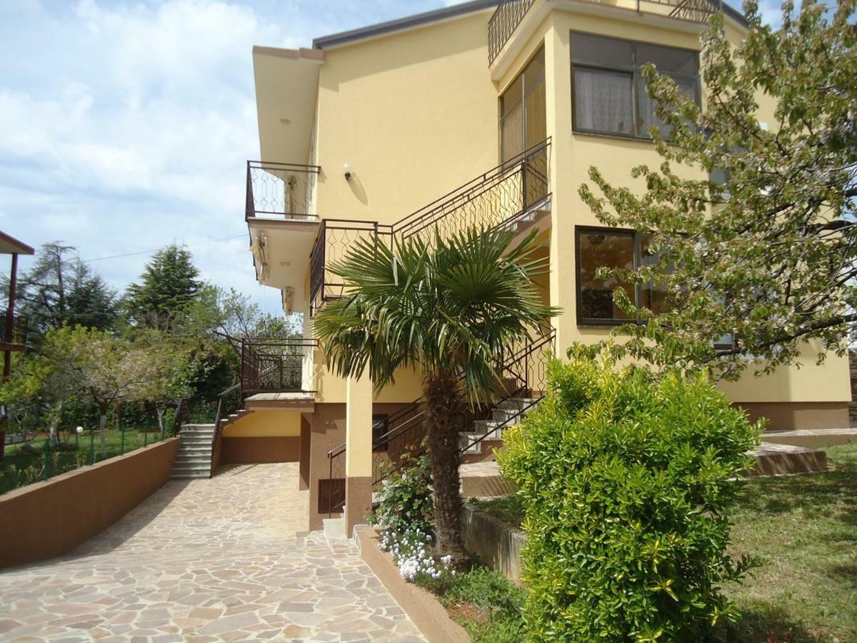 Hotel Mariella à Bašanija Extérieur photo